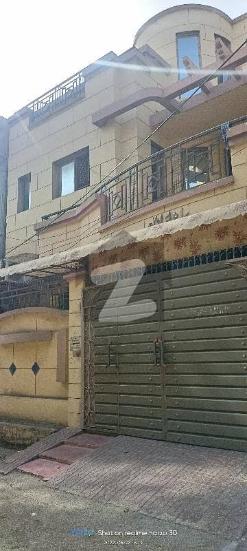 5 Marla Different House Available For Sale In Shalimar Town Area