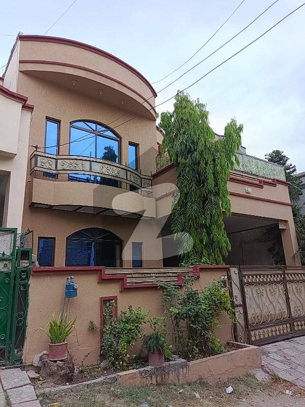 Ideally Located House For Sale In Adiala Road Available