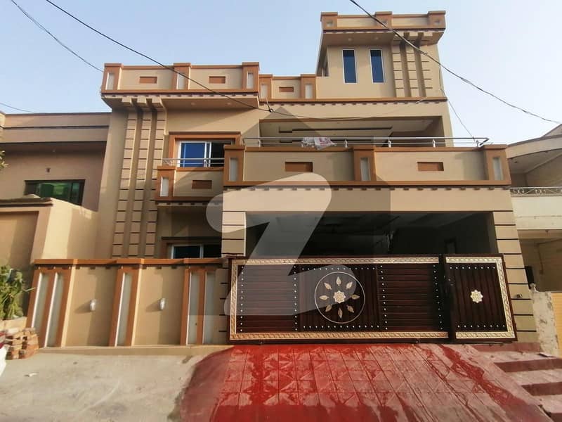 اڈیالہ روڈ راولپنڈی میں 6 کمروں کا 10 مرلہ مکان 2.45 کروڑ میں برائے فروخت۔