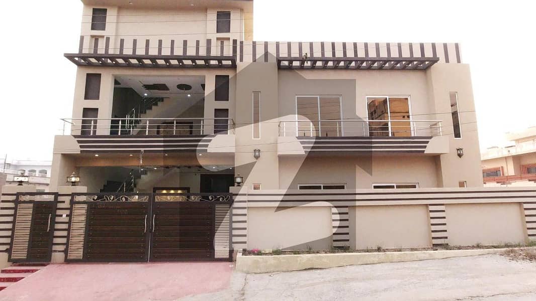 House Sized 2250 Square Feet Is Available For Sale In Adiala Road