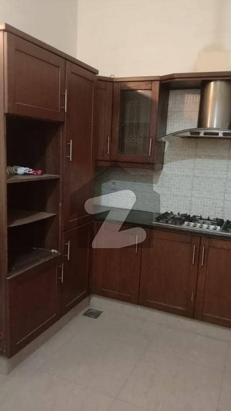 10 Marla Upper portion for Rent in Air Avenue