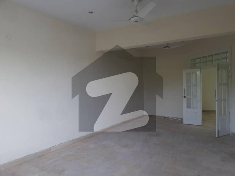 In G-13/2 1800 Square Feet House For rent
