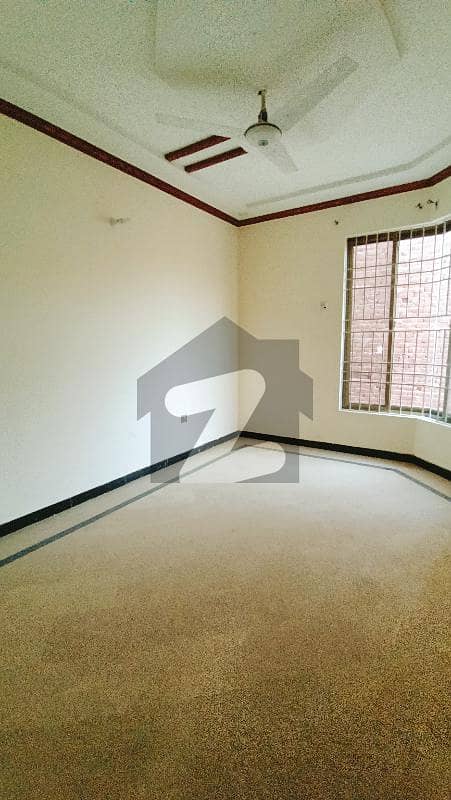 7.5 Marla Beautiful Independent Upper Portion Available For Rent In Wapda Town Phase 1 D Block