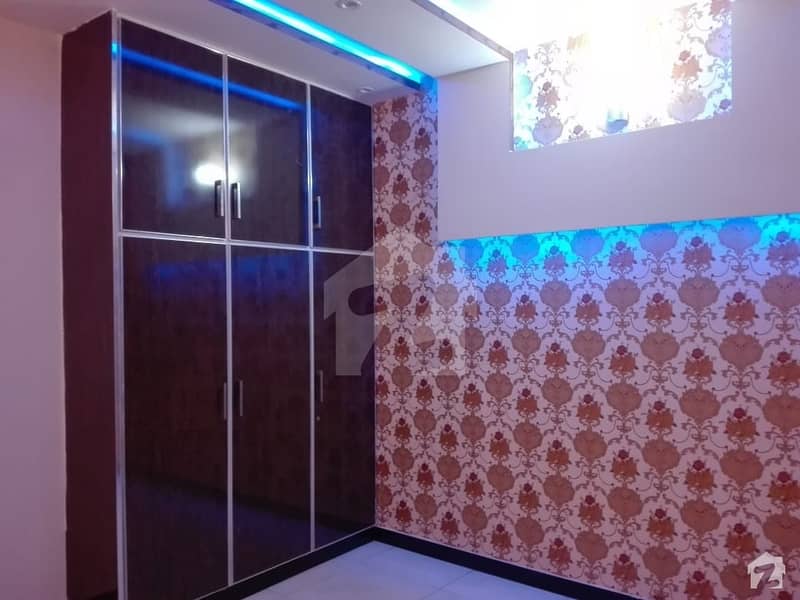 بحریہ آرچرڈ لاہور میں 4 کمروں کا 1 کنال مکان 2.45 کروڑ میں برائے فروخت۔
