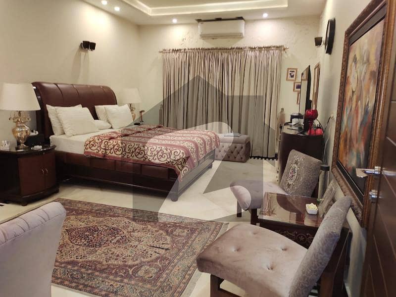 ڈی ایچ اے فیز 5 - بلاک ایچ فیز 5 ڈیفنس (ڈی ایچ اے) لاہور میں 5 کمروں کا 1 کنال مکان 7.45 کروڑ میں برائے فروخت۔