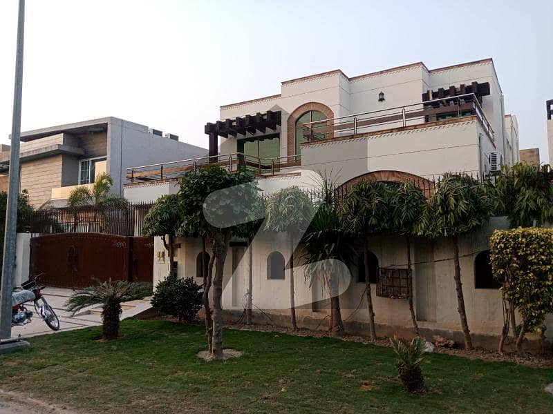 1 KANAL SLIGHTLY USED HOUSE FOR SALE IN DHA PHASE 5