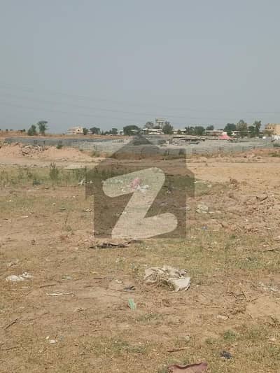 Top Location Plot Available For Sale In Chattha Pakhtawar