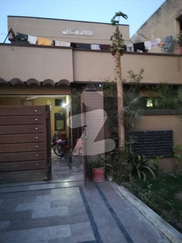 Allama Iqbal Town Mehran Block 11 Marla Double Storey House For Sale Available