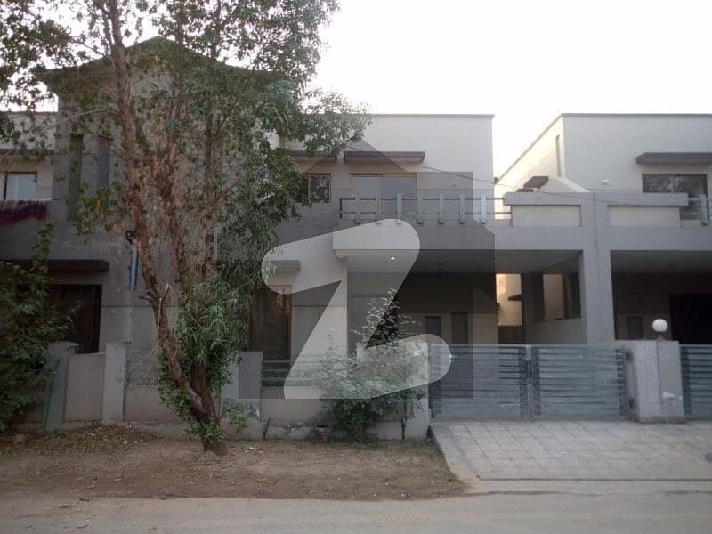ڈیوائن گارڈنز لاہور میں 3 کمروں کا 8 مرلہ مکان 80 ہزار میں کرایہ پر دستیاب ہے۔