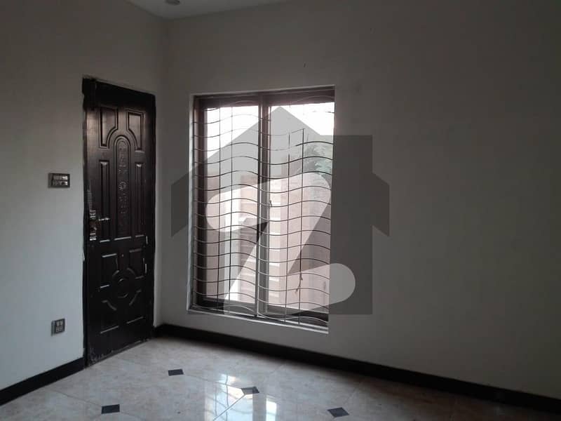 Perfect 5 Marla Lower Portion In Johar Town For Rent