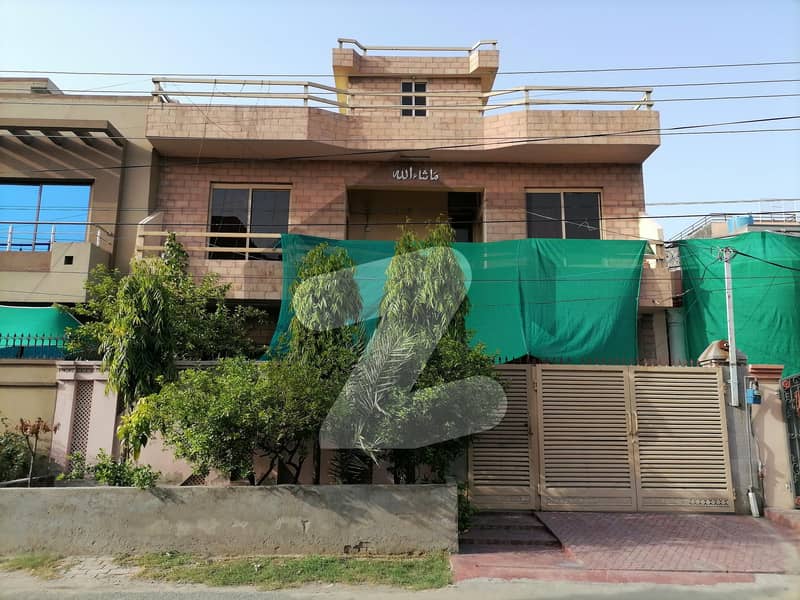 10 Marla Upper Portion In Lahore Is Available For Rent