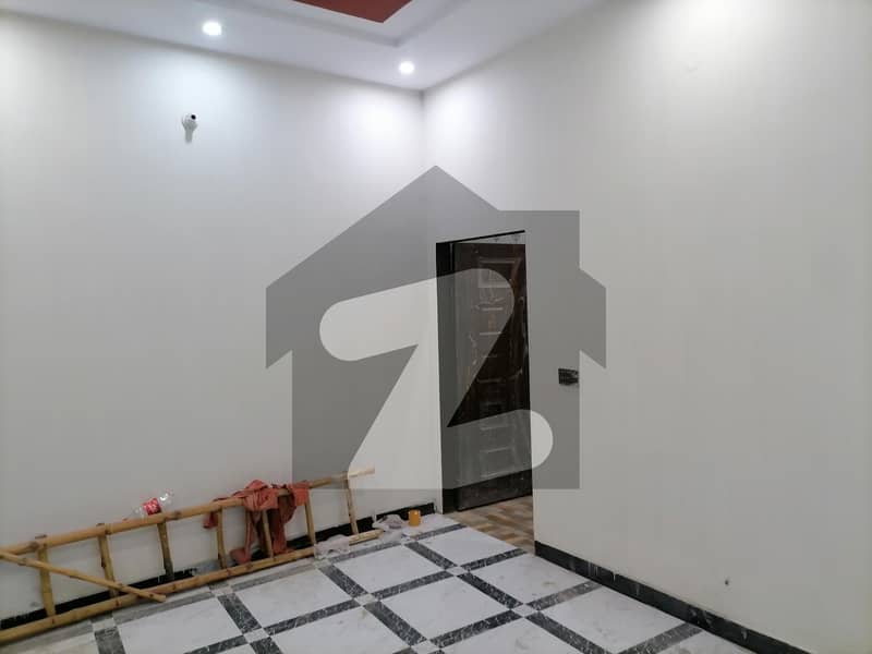 4 Marla Flat Up For sale In Samanabad