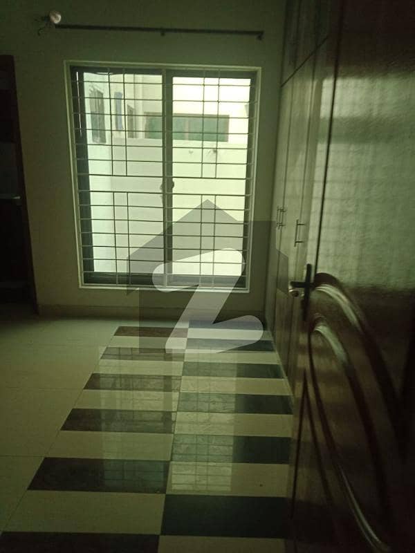 8 Marla Lower Portion House For Rent In Ali Block Bahria Town Lahore