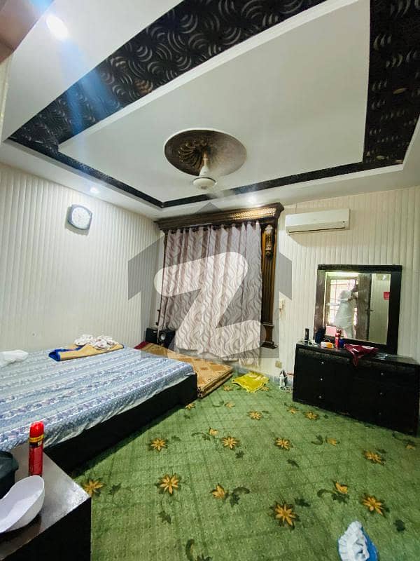جی ۔ 11 اسلام آباد میں 4 کمروں کا 4 مرلہ مکان 1.1 لاکھ میں کرایہ پر دستیاب ہے۔