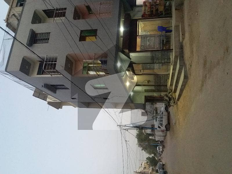 Hadiabad House Sized 100 Square Feet For Sale