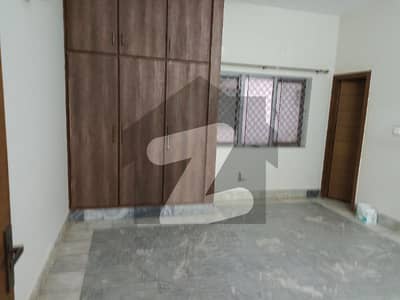 I 8 3 Fully Independent 1 Kanal Separate 3 Bed Upper Available In 40 80 Rent Golden Opportunity