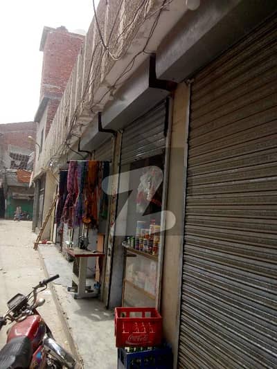 کوٹ خواجہ سعید لاہور میں 0.42 مرلہ دکان 26 لاکھ میں برائے فروخت۔