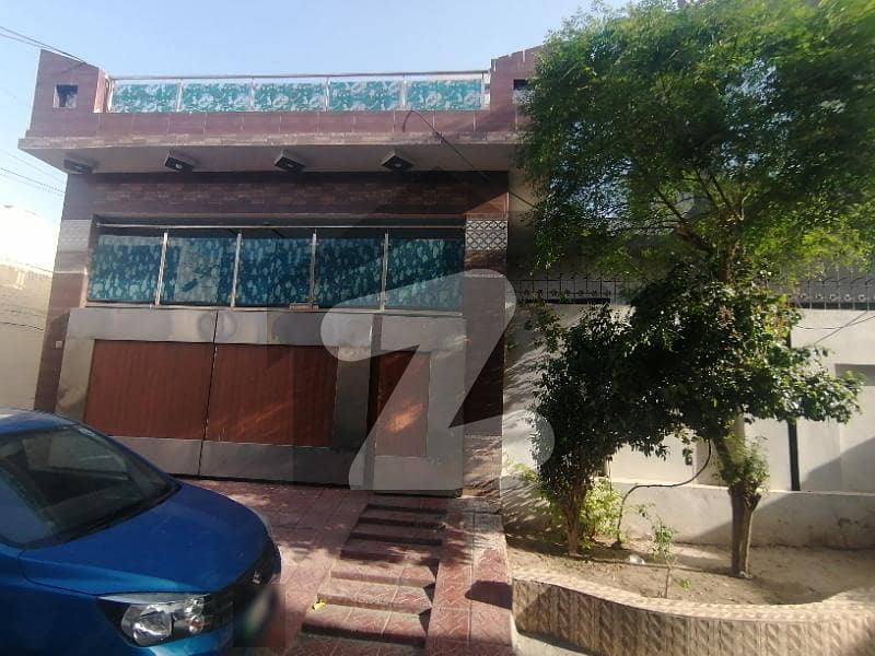 10 Marla House In Aziz Hotel Chowk For sale At Good Location