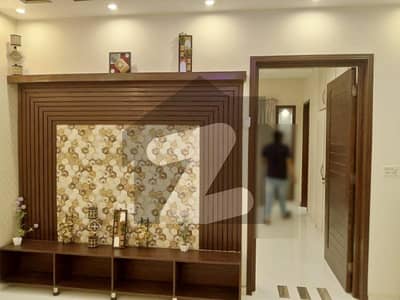 10 Marla Upper Luxury Portion For Rent Available In Bahria Town Lahore