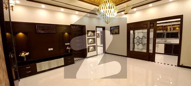 بحریہ آرچرڈ فیز 2 بحریہ آرچرڈ لاہور میں 3 کمروں کا 5 مرلہ مکان 50 ہزار میں کرایہ پر دستیاب ہے۔