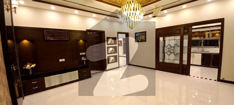 Spacious House Is Available For Rent In Ideal Location Of Bahria Orchard Phase 2