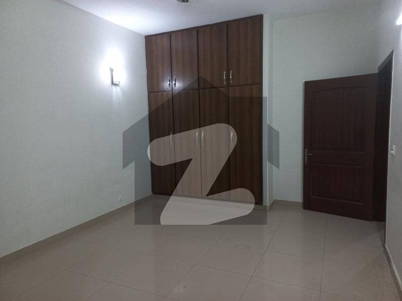 In G-13 Upper Portion For Rent Size 35*70