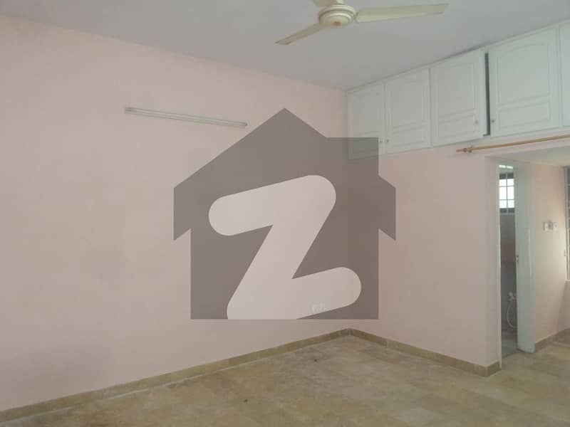 Good 1250 Square Feet House For sale In G-13/1