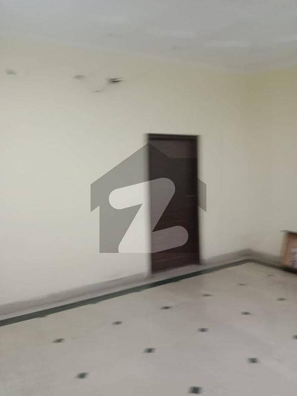 10 Marla Lower Portion For Rent In Dha Phase 8 Ex Air Avenue