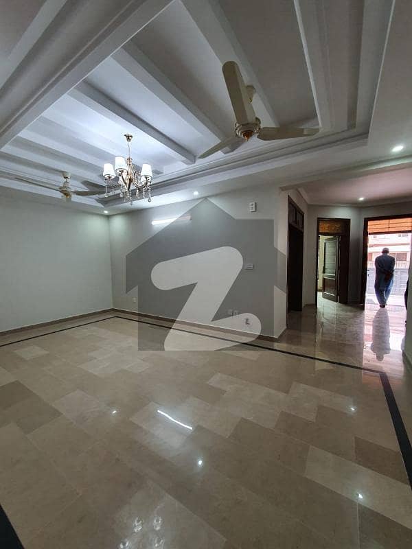 7 Marla Double Storey House Available In G-13 7 Marla Double Storey House Available In G-13