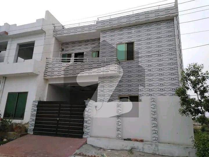 In Khayaban-e-Naveed House Sized 5 Marla For sale