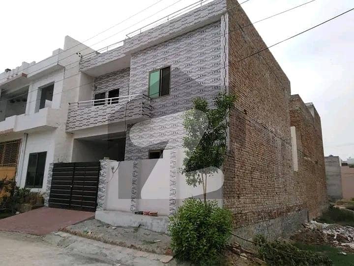 Well-constructed House Available For sale In Khayaban-e-Naveed