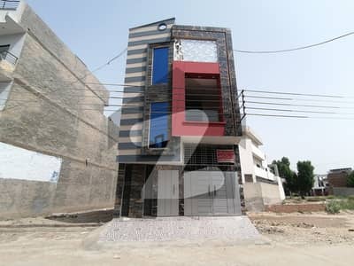 عباسیہ ٹاؤن رحیم یار خان میں 5 مرلہ مکان 1.5 کروڑ میں برائے فروخت۔