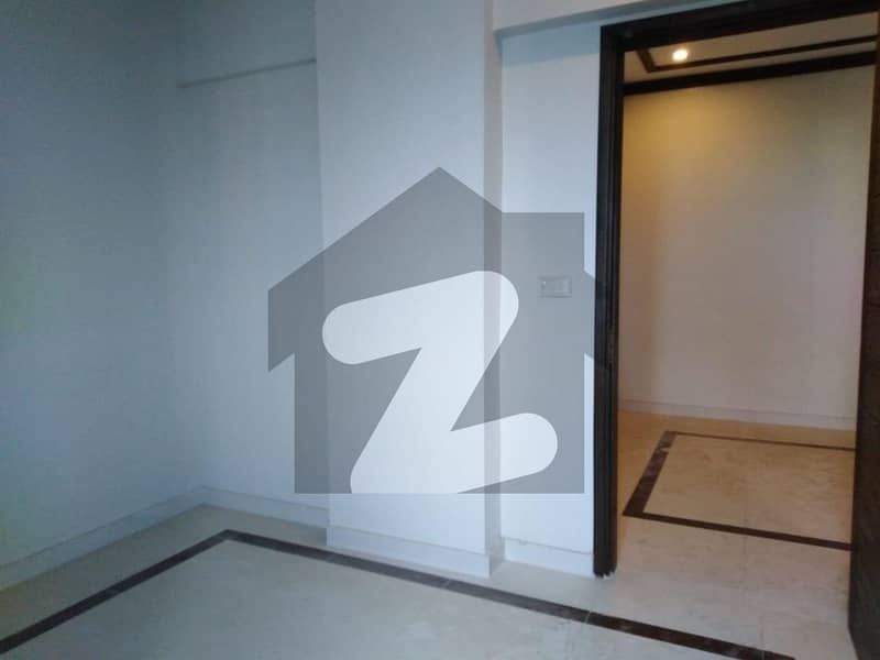 Ideally Located Flat For sale In Diamond Residency Available