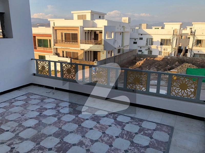 2250 Square Feet House Situated In Bahria Enclave For Sale