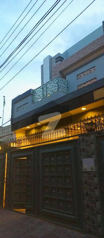 ایم ڈی اے روڈ ملتان میں 4 کمروں کا 5 مرلہ مکان 1.35 کروڑ میں برائے فروخت۔