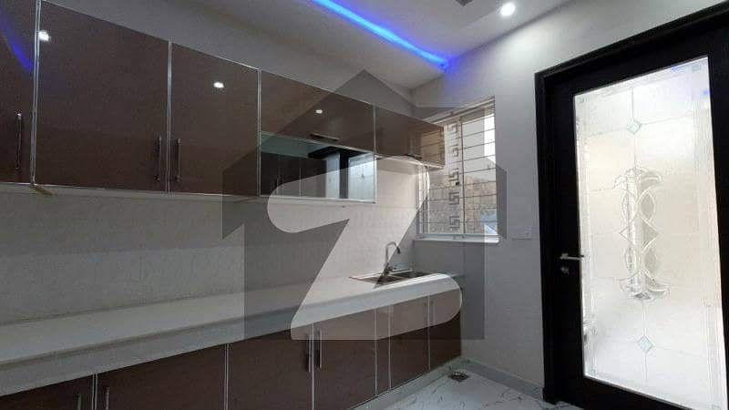5 Marla Upper Portion Available For rent In Gulbahar Park