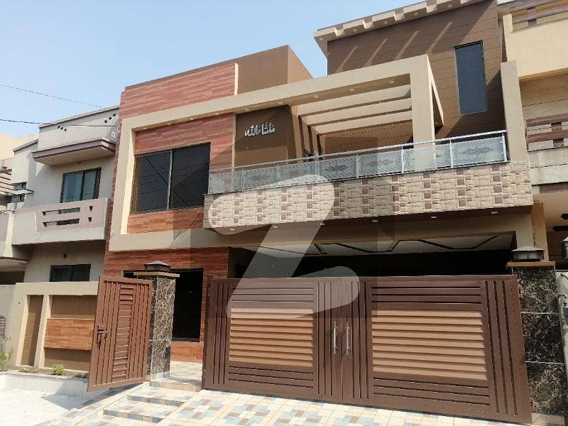 15 Marla Upper Portion is available for rent on top location of PIA Housing society Lahore