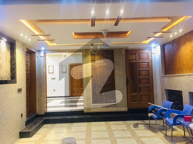 اسٹیٹ لائف ہاؤسنگ سوسائٹی لاہور میں 3 کمروں کا 5 مرلہ مکان 55 ہزار میں کرایہ پر دستیاب ہے۔