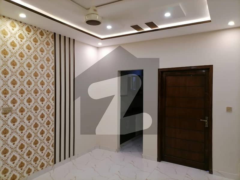 بحریہ نشیمن لاہور میں 3 کمروں کا 5 مرلہ مکان 1.25 کروڑ میں برائے فروخت۔