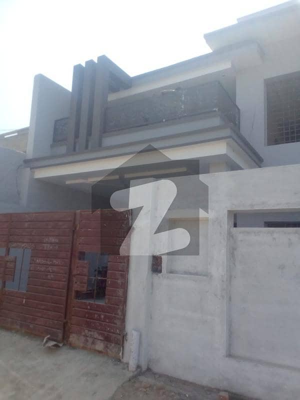 کینال روڈ رحیم یار خان میں 4 کمروں کا 10 مرلہ مکان 1.45 کروڑ میں برائے فروخت۔