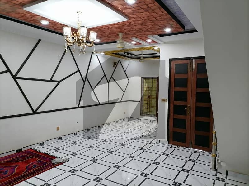 بحریہ نشیمن لاہور میں 5 کمروں کا 8 مرلہ مکان 2.22 کروڑ میں برائے فروخت۔