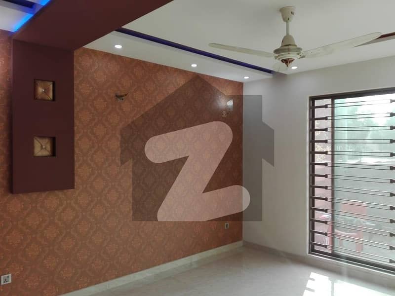 On Excellent Location House Spread Over 1 Kanal In Fazaia Housing Scheme Phase 2 Available