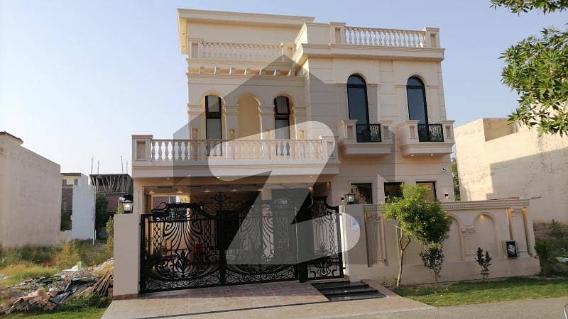 Looking For A House In DHA 11 Rahbar Phase 1 - Block D Lahore