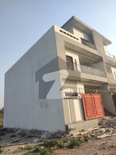اٹھال اسلام آباد میں 4 کمروں کا 5 مرلہ مکان 80 لاکھ میں برائے فروخت۔