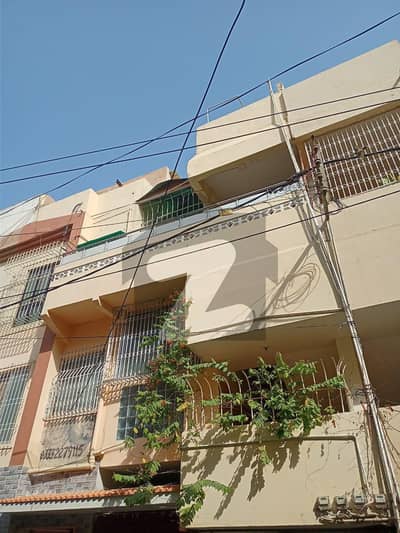 ڈیفینس ویو سوسائٹی کراچی میں 2 کمروں کا 5 مرلہ بالائی پورشن 1.05 کروڑ میں برائے فروخت۔