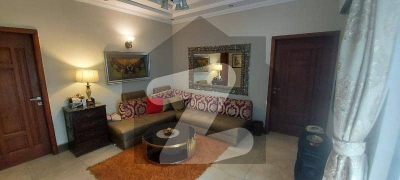 گلبرگ لاہور میں 3 کمروں کا 1 کنال مکان 3 لاکھ میں کرایہ پر دستیاب ہے۔