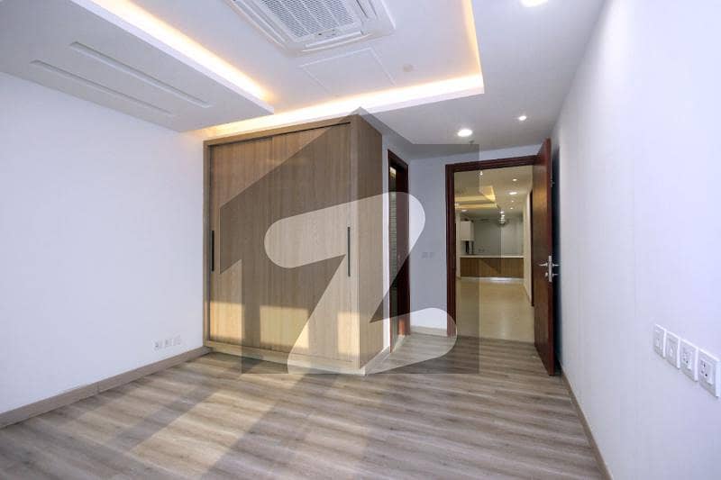 Fair-Priced 1127 Square Feet Flat Available In Goldcrest Mall & Residency