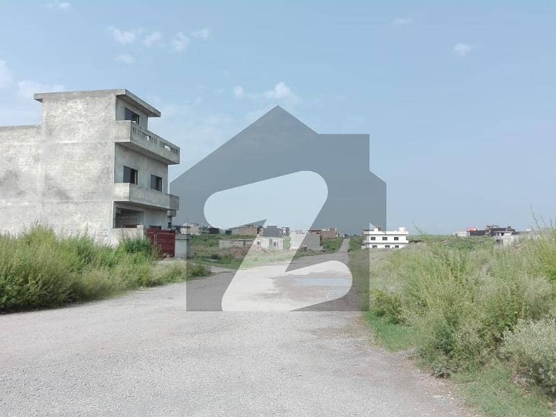 Level Plot In 1300 Series on 50ft Road For Sale In I-11 2