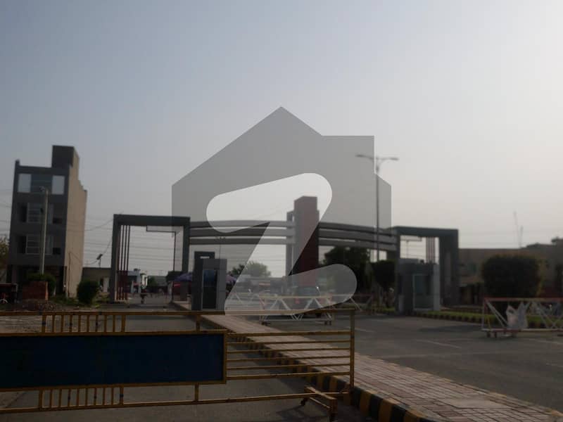 Ideal 10 Marla Residential Plot has landed on market in Paragon City - Orchard 1 Block, Lahore
