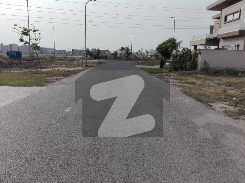 Corner Plot Near To Park And Masjid 150 Ft Rd Direct Approach